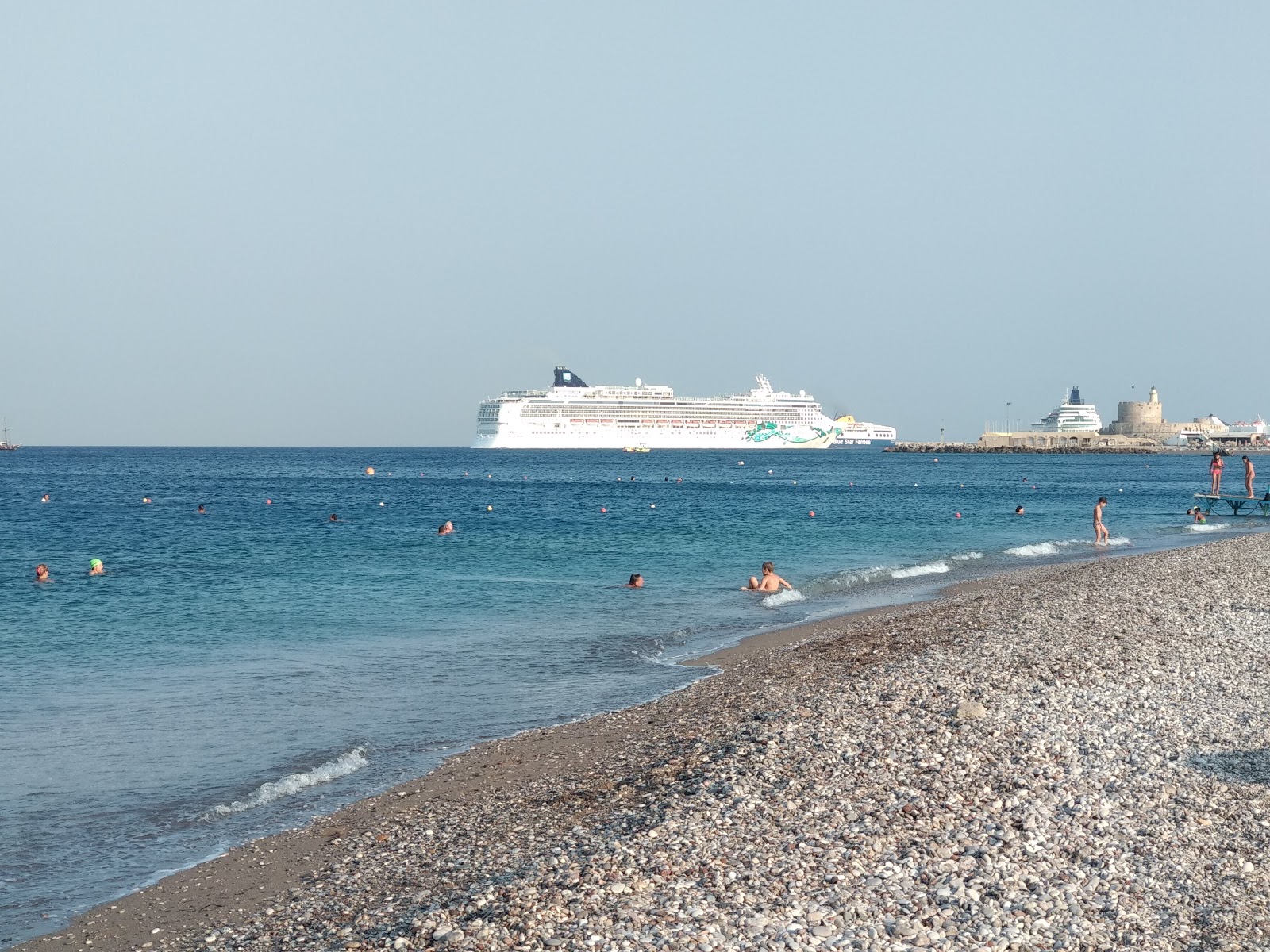 Foto van Elli beach voorzieningenruimte