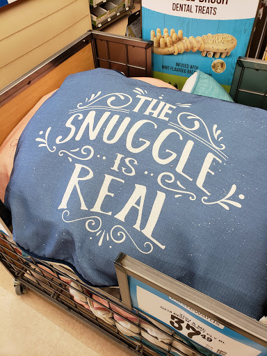 Pet Supply Store «Petco Animal Supplies», reviews and photos, 244 Pioneer Trail, Chaska, MN 55318, USA