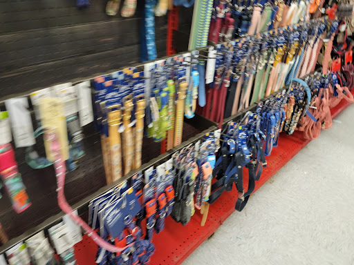 Pet Supply Store «Petco Animal Supplies», reviews and photos, 1370 Holiday Ln a, Fairfield, CA 94533, USA