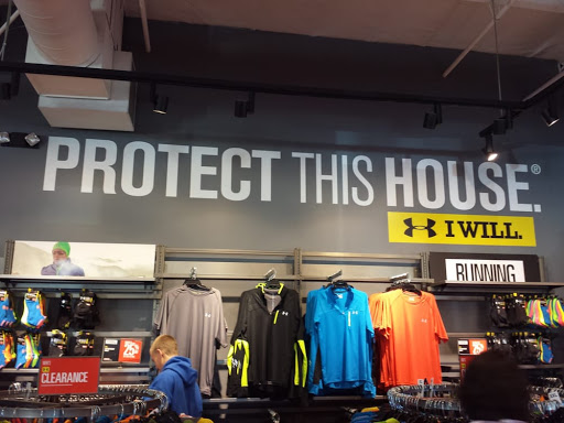 Clothing Store «Under Armour Factory House», reviews and photos, 321 Nut Tree Rd #232, Vacaville, CA 95687, USA