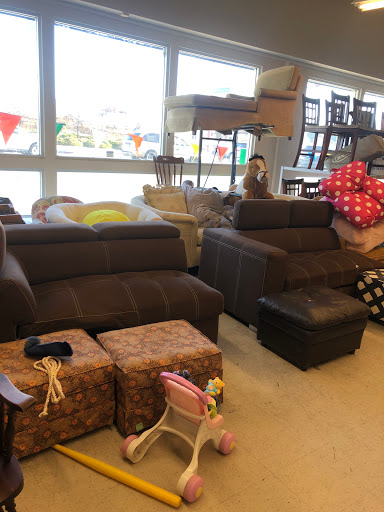 Thrift Store «Thrift Center Thrift Store», reviews and photos, 1060 El Camino Real, San Carlos, CA 94070, USA