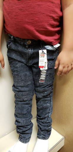 Clothing Store «Ross Dress for Less», reviews and photos, 212 Towne Center Dr, Compton, CA 90220, USA