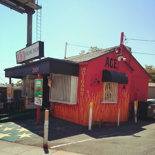 Ace Tobacco Shop, 2501 Lake Ave, Altadena, CA 91001, USA, 