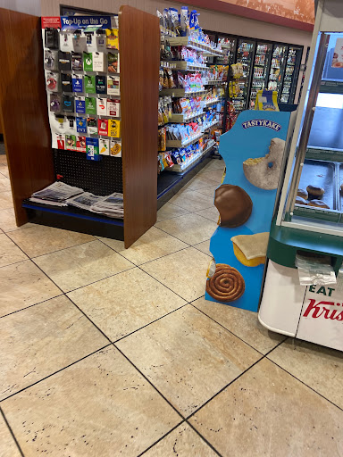 Convenience Store «Royal Farms», reviews and photos, 25220 Lankford Hwy, Onley, VA 23418, USA