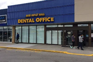 Dixie Outlet Mall Dental Office (Exterior) image