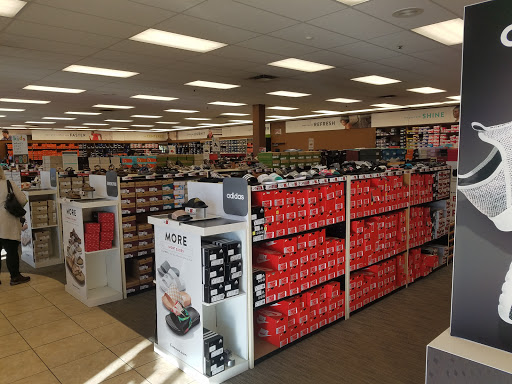 Shoe Store «Famous Footwear», reviews and photos, 1600 N 19th Ave, Bozeman, MT 59718, USA