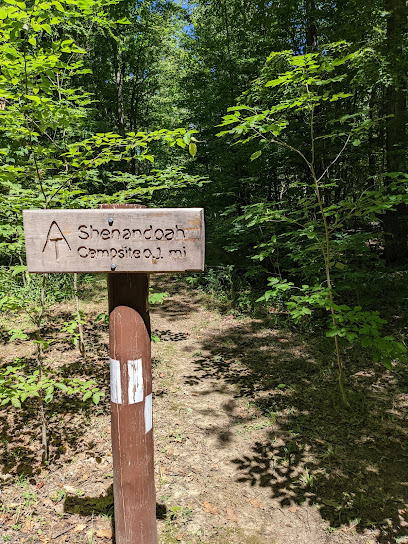 Trailhead, Shenandoah campground trail