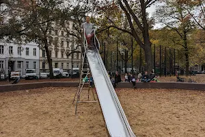 Spielplatz Zickenplatz image