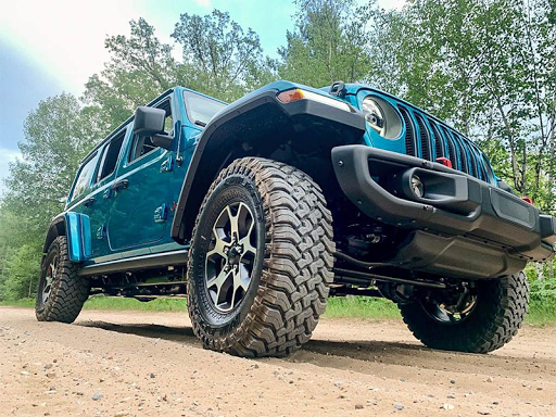 Car Dealer «LaFontaine Chrysler Dodge Jeep Ram of Fenton», reviews and photos, 15123 North Rd, Fenton, MI 48430, USA