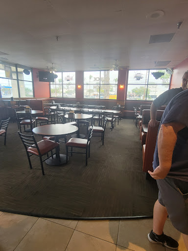 Pizza Restaurant «Round Table Pizza», reviews and photos, 1175 Baker St, Costa Mesa, CA 92626, USA