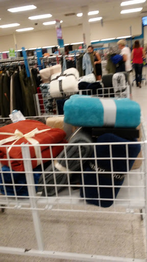 Clothing Store «Ross Dress for Less», reviews and photos, 4425 N Oracle Rd, Tucson, AZ 85705, USA