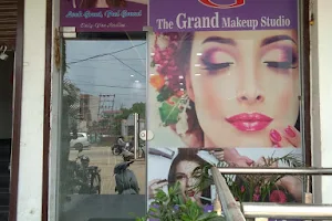 Grand Makeup Studio & beauty Salon image