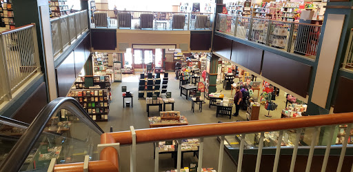 Book Store «Barnes & Noble», reviews and photos, 624 S Green River Rd, Evansville, IN 47715, USA