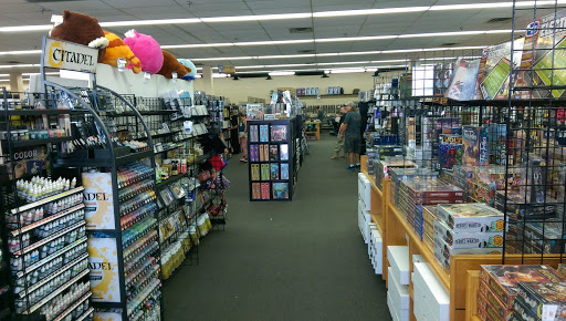 Madness Games & Comics