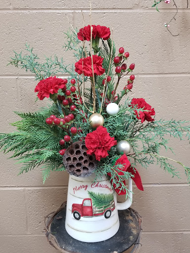 Florist «Amazing Petals», reviews and photos, 125 S Broadway St, Lake Orion, MI 48362, USA