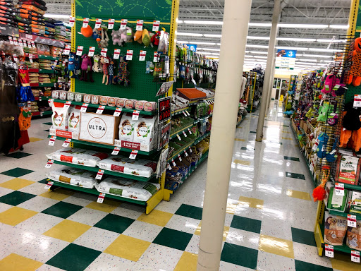 Pet Supply Store «Pet Supplies Plus», reviews and photos, 5092 Mayfield Rd, Lyndhurst, OH 44124, USA