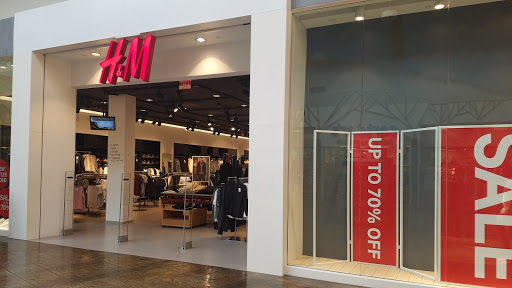 Clothing Store «H&M», reviews and photos, 5000 S Arizona Mills Cir #609, Tempe, AZ 85282, USA