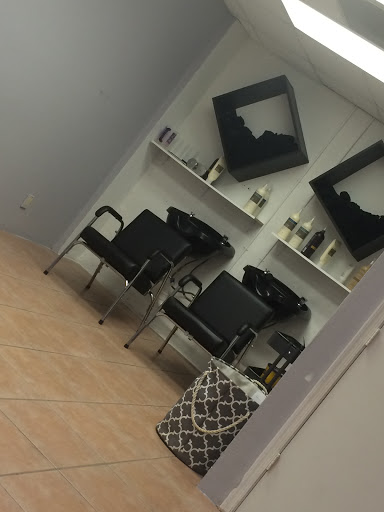 Beauty Salon «Missy Hair Salon», reviews and photos, 6070 Pembroke Rd, Miramar, FL 33023, USA