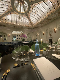 Atmosphère du Restaurant français Le Restaurant le V à Paris - n°7