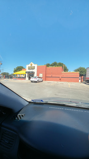 American Restaurant «Golden Chick», reviews and photos, 202 S Cedar Ridge Dr, Duncanville, TX 75116, USA