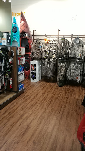 Outdoor Sports Store «Sierra Trading Post», reviews and photos, 67 Newtown Rd #18, Danbury, CT 06810, USA