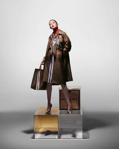 Clothing Store «Burberry Outlet», reviews and photos, 8200 Vineyard Dr, Orlando, FL 32821, USA