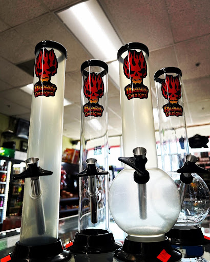 Tobacco Shop «Beverage & Smoke Shop», reviews and photos, 2140 SW 336th St, Federal Way, WA 98023, USA