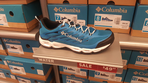 Sportswear Store «Columbia Sportswear Outlet Store», reviews and photos, 18539 Outlet Blvd #606, Chesterfield, MO 63005, USA