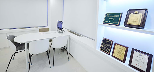 Moaman Hair Transplant Clinic - Moaman Hair Transplant Clinic