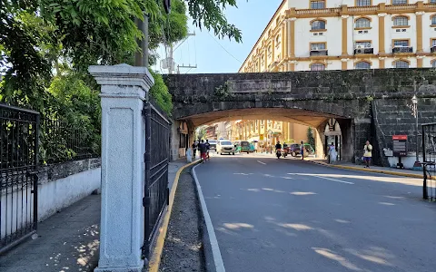 Intramuros Gate image