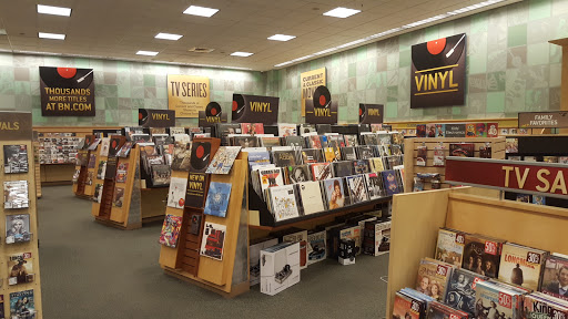 Book Store «Barnes & Noble», reviews and photos, 187 Riverside Square Mall, Hackensack, NJ 07601, USA