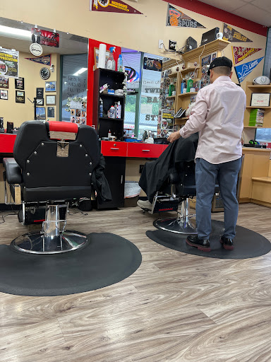 Barber Shop «Twin Arch Barber & Stylist», reviews and photos, 1001 Twin Arch Rd # 13, Mt Airy, MD 21771, USA