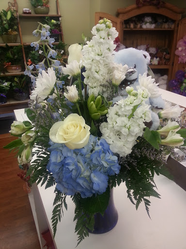 Florist «Starclaire House of Flowers Florist», reviews and photos, 1421 Emerywood Dr, Charlotte, NC 28210, USA