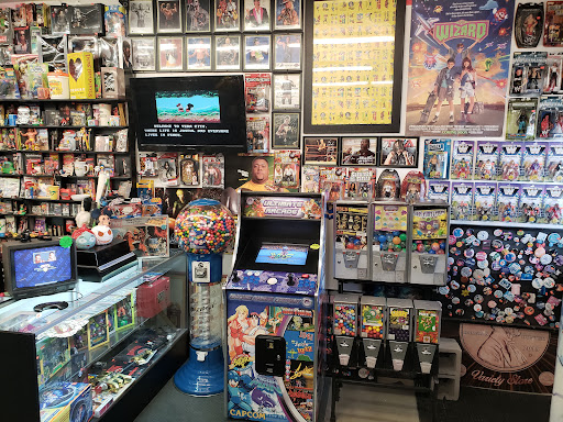 Collectibles Store «Makes Cents Variety Store», reviews and photos, 5027 W Howard Ave, Milwaukee, WI 53220, USA