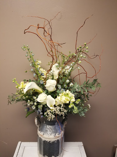 Florist «Country Village Florist and Gifts, Inc.», reviews and photos, 212 E Main St, East Islip, NY 11730, USA