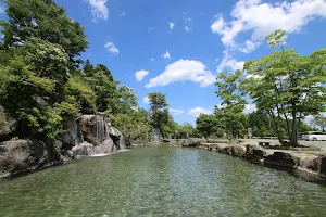 滝のある釣堀 那須高原 清流の里 image