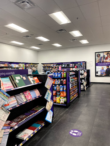 Print Shop «FedEx Office Print & Ship Center», reviews and photos, 175 Glastonbury Blvd Suite 3, Glastonbury, CT 06033, USA