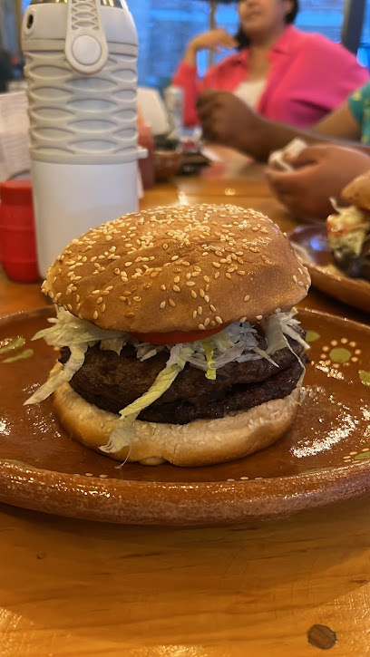 Cuitly's Burgers