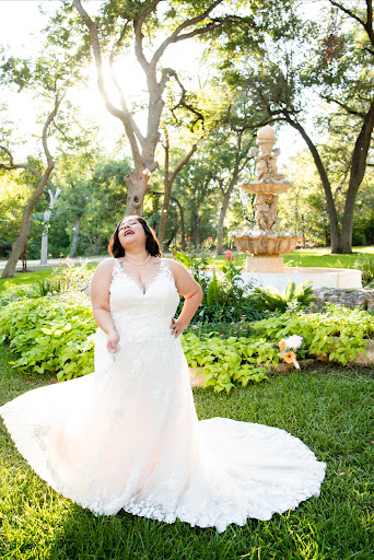 Bridal Shop «Belle Saison Bridal», reviews and photos, 2203 W Anderson Ln, Austin, TX 78757, USA