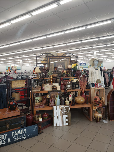 Thrift Store «Darboy Goodwill Retail Store & Training Center», reviews and photos