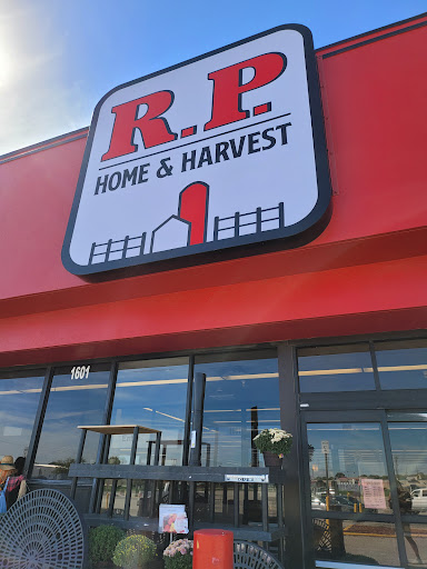 Sporting Goods Store «Big R Store Crawfordsville», reviews and photos, 1601 US-231, Crawfordsville, IN 47933, USA