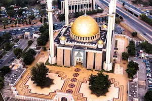 Sabon Lugbe Central Mosque image