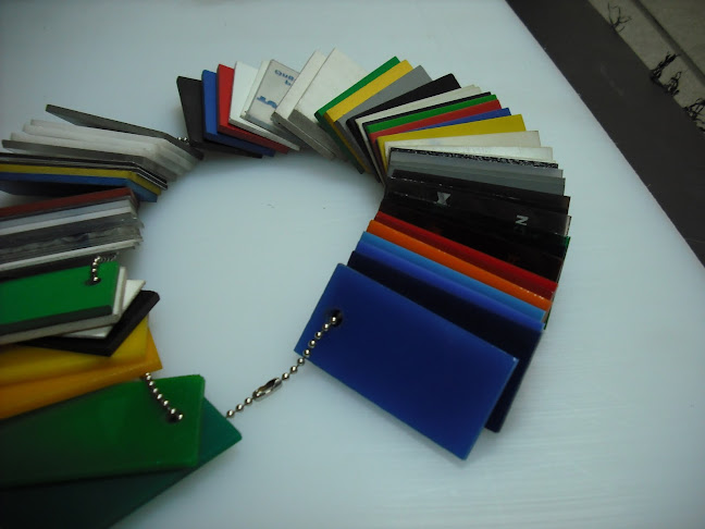 Godziny otwarcia ABOT B&J Sp. z o.o. Tworzywo sztuczne, usługi geodezyjne, śruby, nakrętki