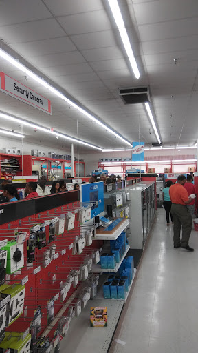 Office Supply Store «Staples», reviews and photos, 135 Bloomfield Ave, Bloomfield, NJ 07003, USA