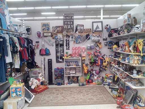 Flea Market «Traderbakers Flea Market», reviews and photos, 2080 Burton Ln, Martinsville, IN 46151, USA