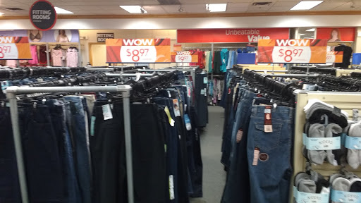 Outlet Store «VF Outlet», reviews and photos, 7400 S Las Vegas Blvd #213, Las Vegas, NV 89123, USA