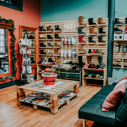 Shoe Store «Berkeley Shoes», reviews and photos, 225 Broadway, Methuen, MA 01844, USA