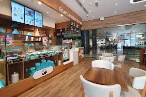 Cinnabon - Old Airport Najma Branch image