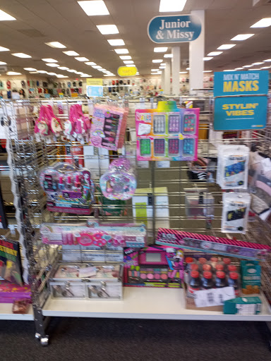 Clothing Store «Citi Trends», reviews and photos, 890 N Main St, Suffolk, VA 23434, USA