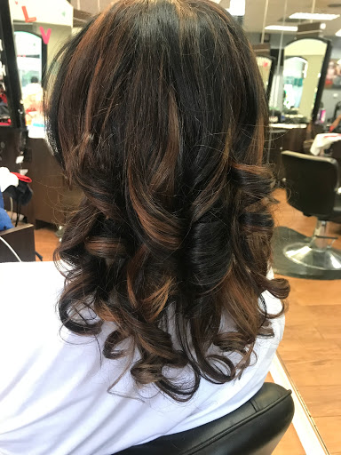 Beauty Salon «Mary’s Hair Salon», reviews and photos, 8559 Fenton St, Silver Spring, MD 20910, USA